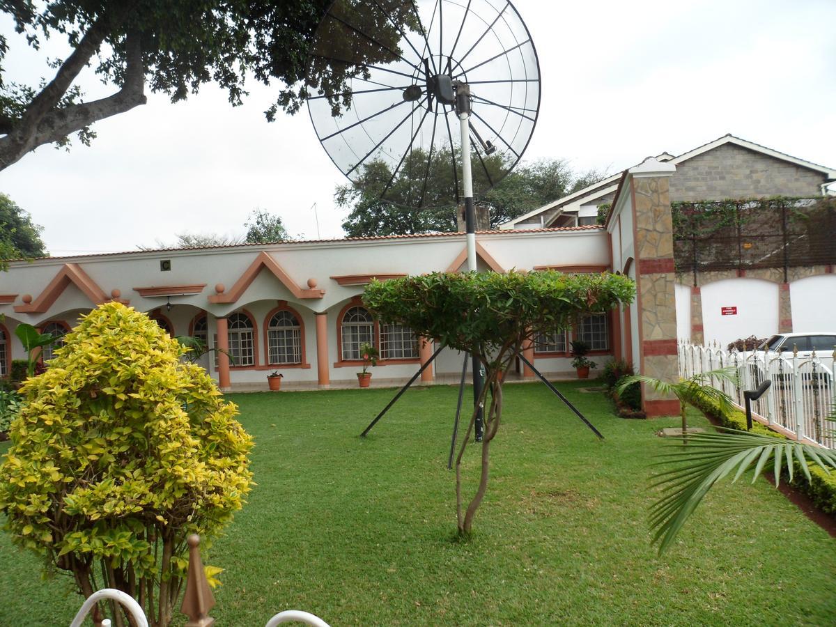 Villa Leone Boutique Hotel Nairobi Exterior photo